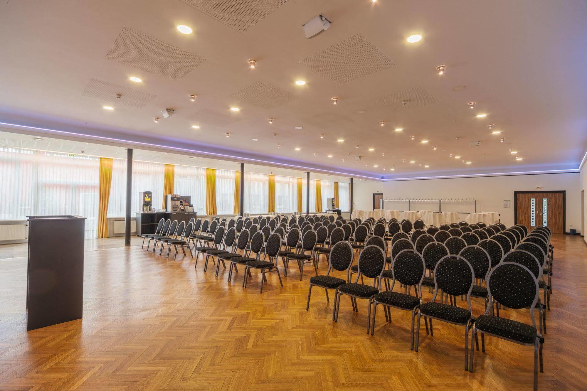Designhotel + Congresscentrum Wienecke Xi. Hanovre Extérieur photo